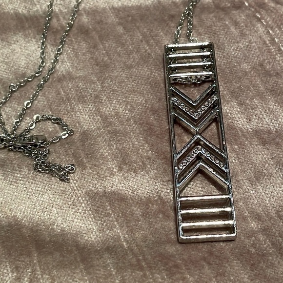 Express Silver Rhinestone Bar Necklace - Picture 5 of 5